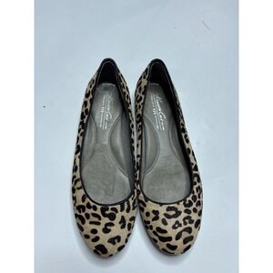 Kenneth Cole REACTION Scarpa Mary Jane Donna – Modello Eimar Pearl – Tomaia Tessuto Con Cinturino Perlato E Soletta Memory Foam